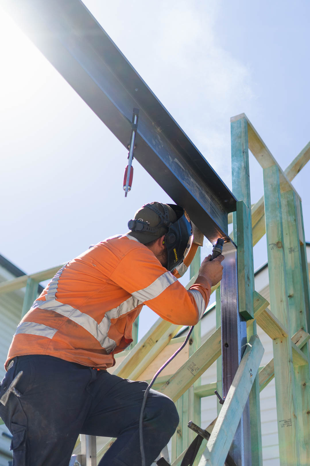 housing beams mobile welding