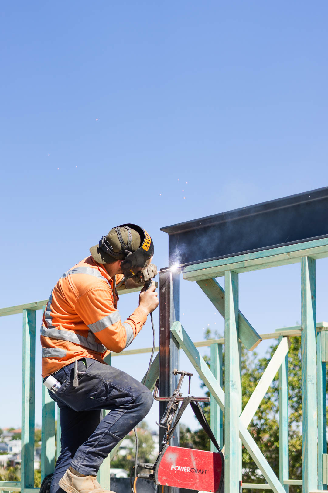 housing beams mobile welding